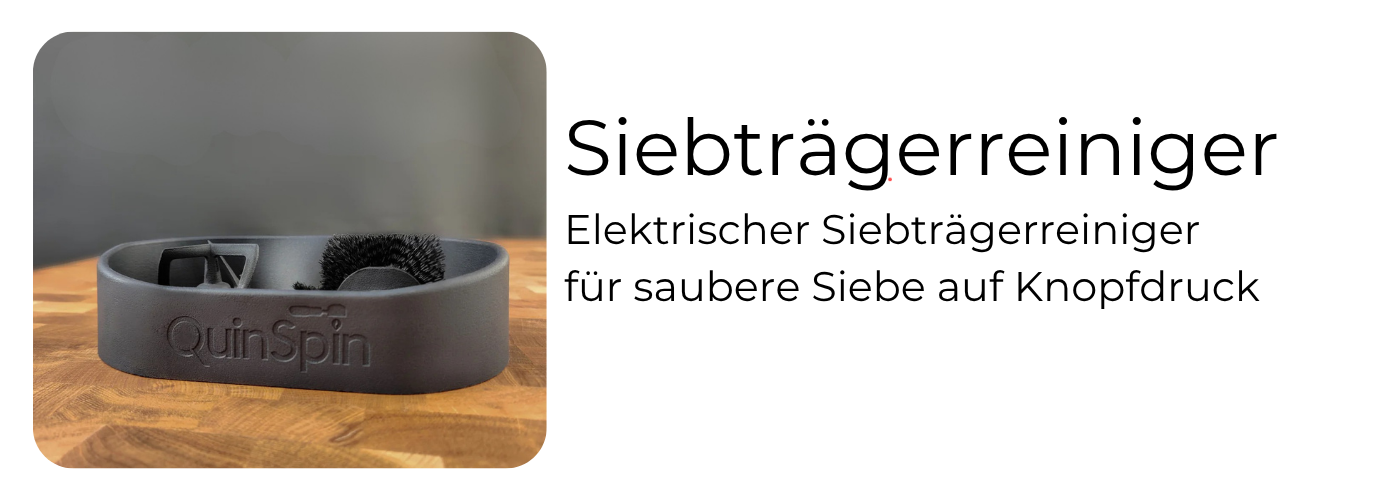 uinSpin V2.0 elektrischer Siebträgerreiniger eingebaut in dunkle Arbeitsplatte mit sauberem Doppelsieb