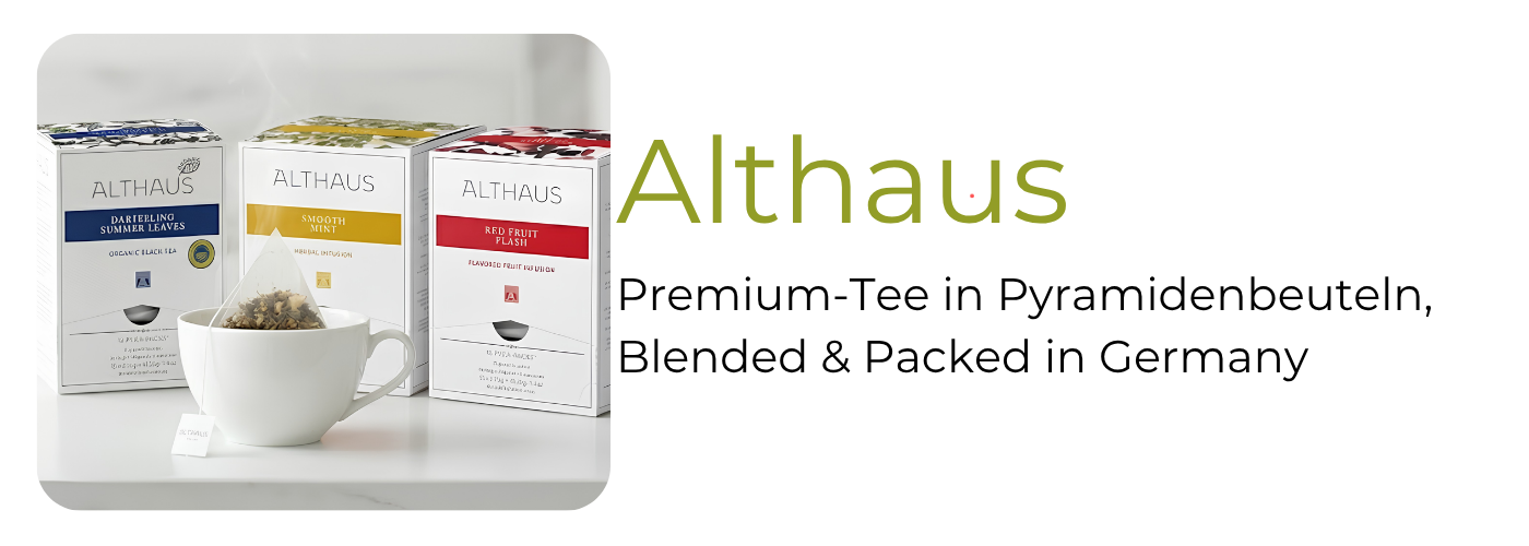 Althaus Tee Sortiment – verschiedene Premium-Teesorten in Pyramidenbeuteln auf weißer Oberfläche