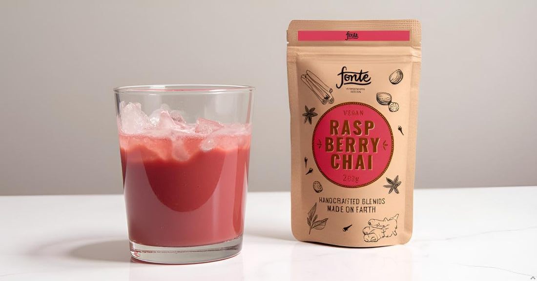 Fonte Vegan Raspberry Chai Latte Pulver, Handgemachte Gewürzmischung mit Schwarzem Tee und Himbeere, 250g Packung, Natürliche Zutaten